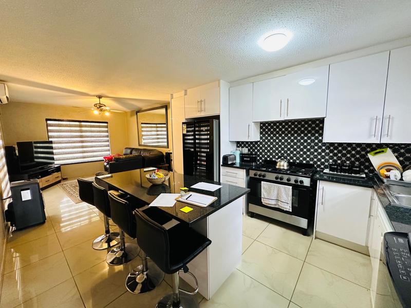 5 Bedroom Property for Sale in Delville Gauteng