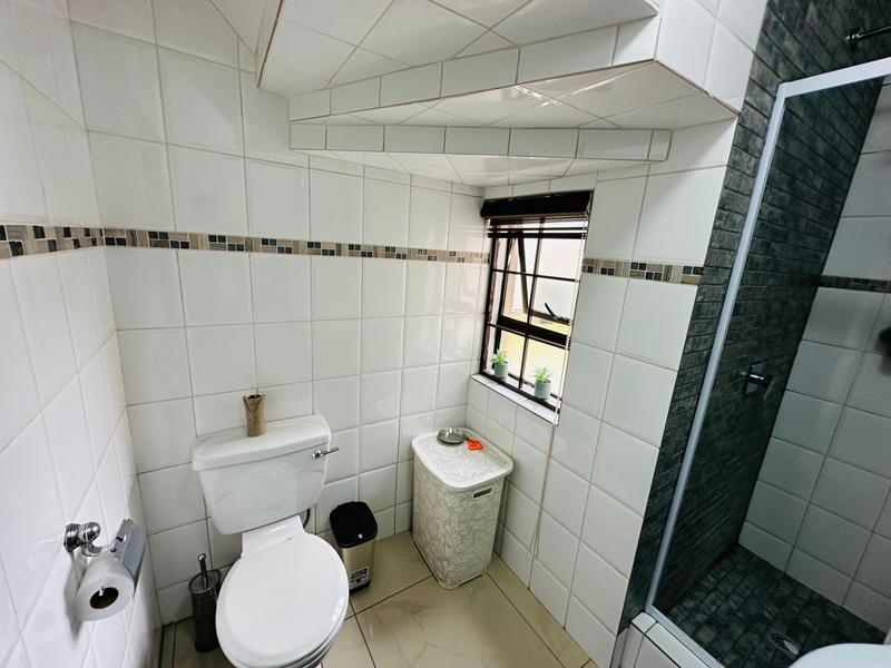 5 Bedroom Property for Sale in Delville Gauteng