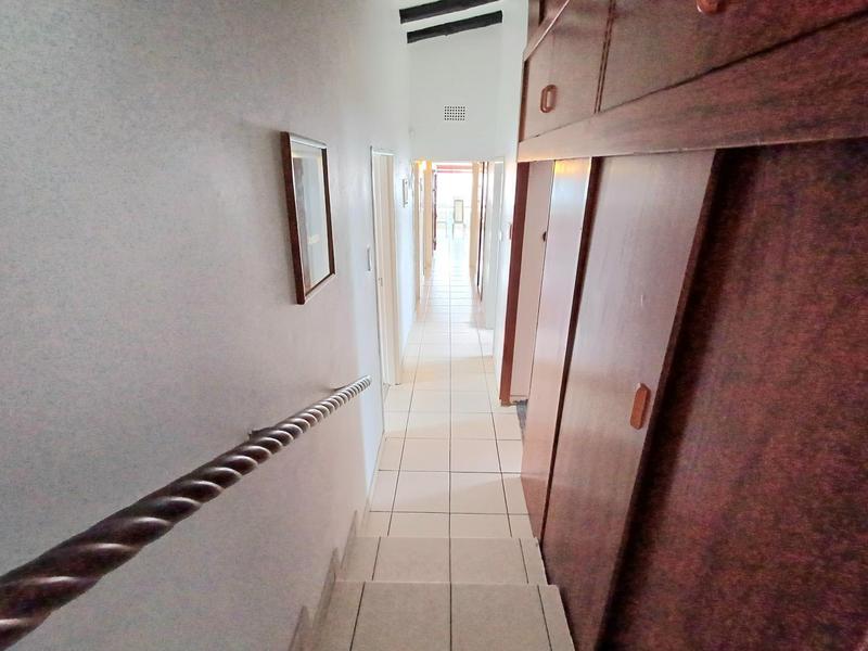 6 Bedroom Property for Sale in Erasmia Gauteng