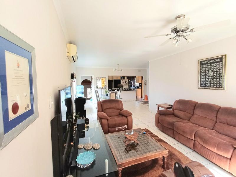 6 Bedroom Property for Sale in Erasmia Gauteng