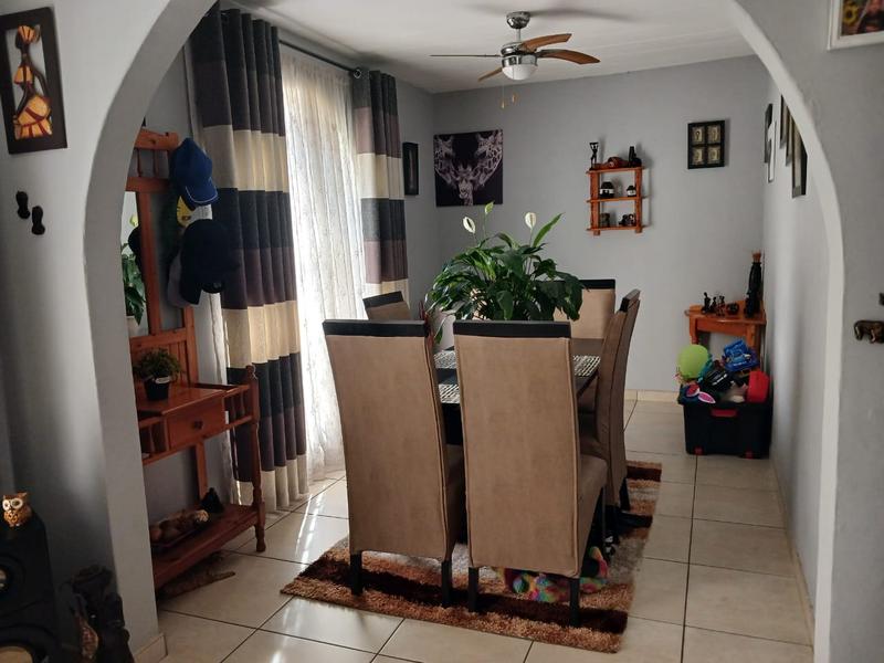 2 Bedroom Property for Sale in South Crest Gauteng