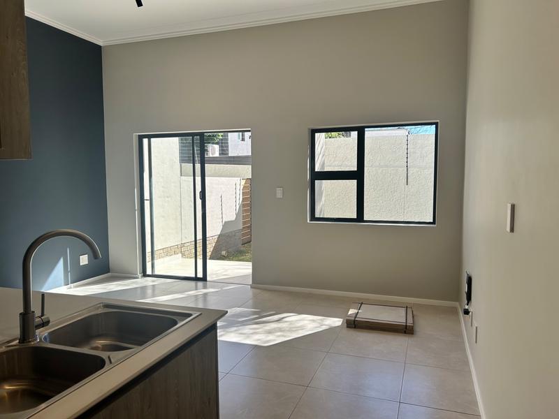 To Let 1 Bedroom Property for Rent in Atholl Gauteng