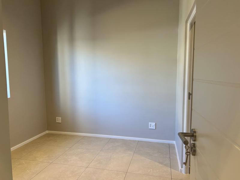 To Let 1 Bedroom Property for Rent in Atholl Gauteng