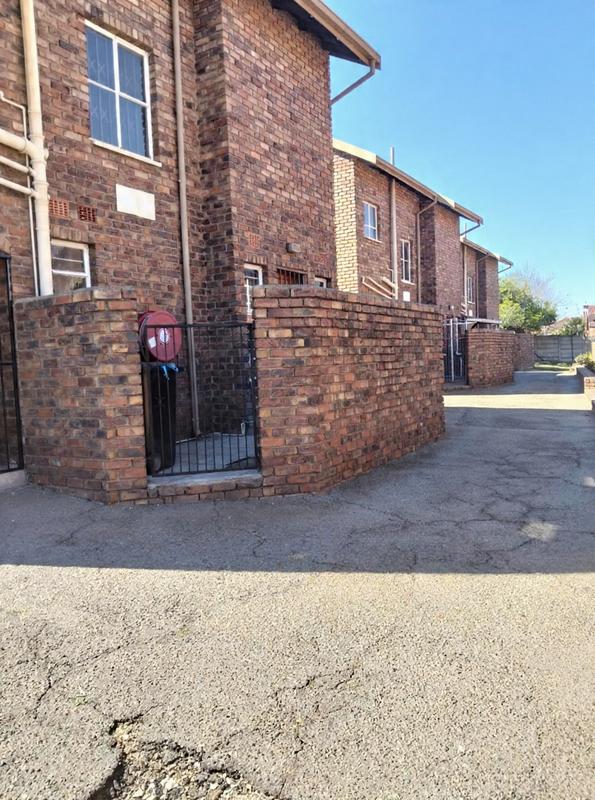 3 Bedroom Property for Sale in Birchleigh North Gauteng