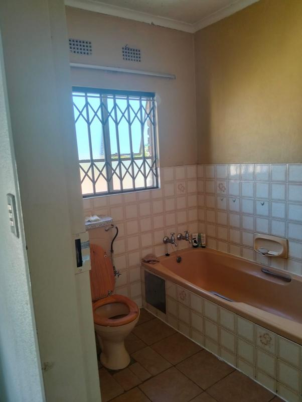 3 Bedroom Property for Sale in Birchleigh North Gauteng