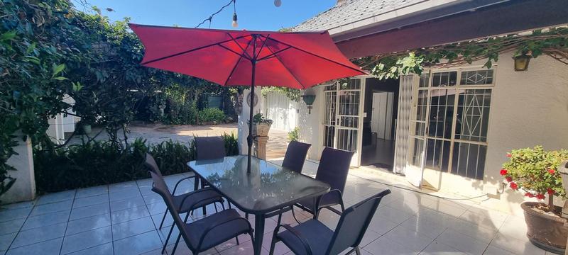 6 Bedroom Property for Sale in Eldoraigne Gauteng