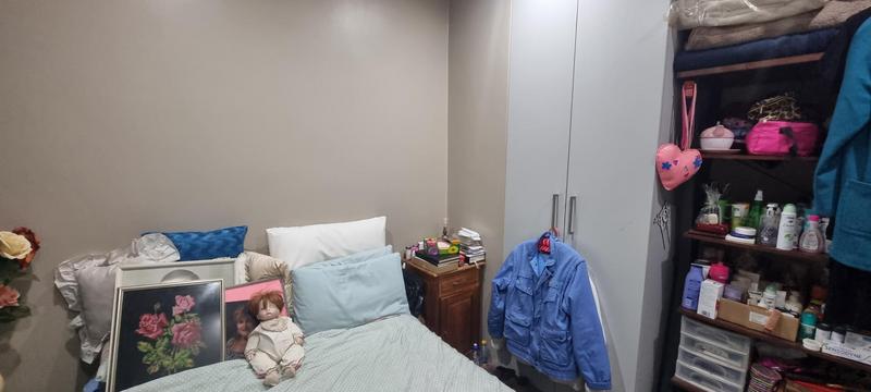 6 Bedroom Property for Sale in Eldoraigne Gauteng