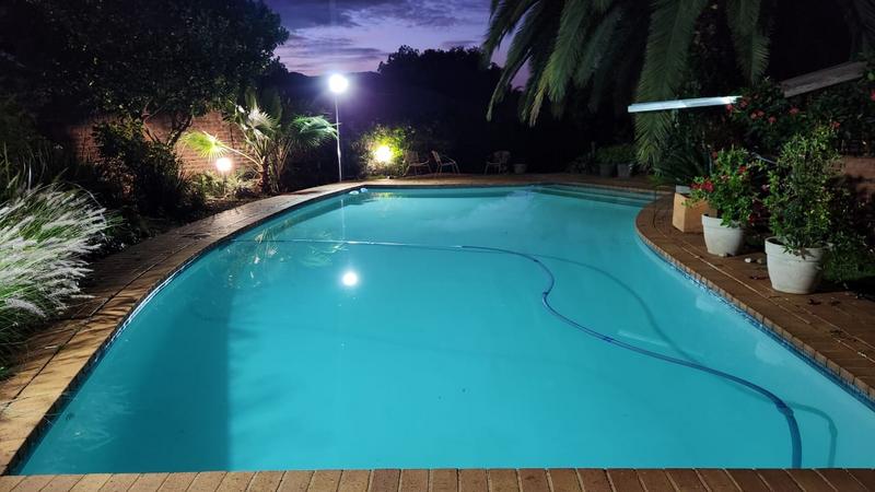 6 Bedroom Property for Sale in Eldoraigne Gauteng