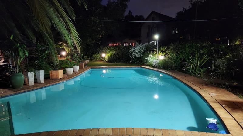 6 Bedroom Property for Sale in Eldoraigne Gauteng