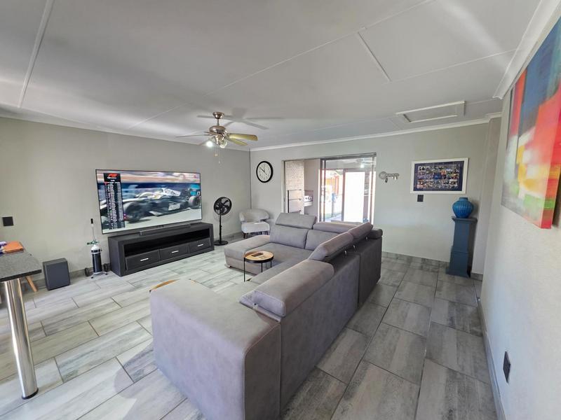 4 Bedroom Property for Sale in Misty Bay Gauteng