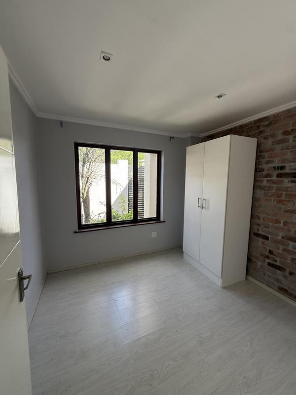 3 Bedroom Property for Sale in Bryanston Gauteng