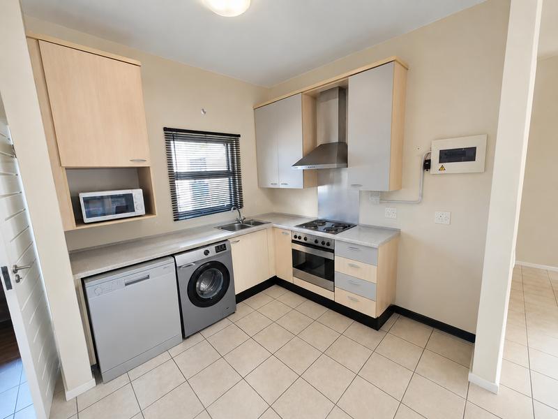 1 Bedroom Property for Sale in Pineslopes Gauteng