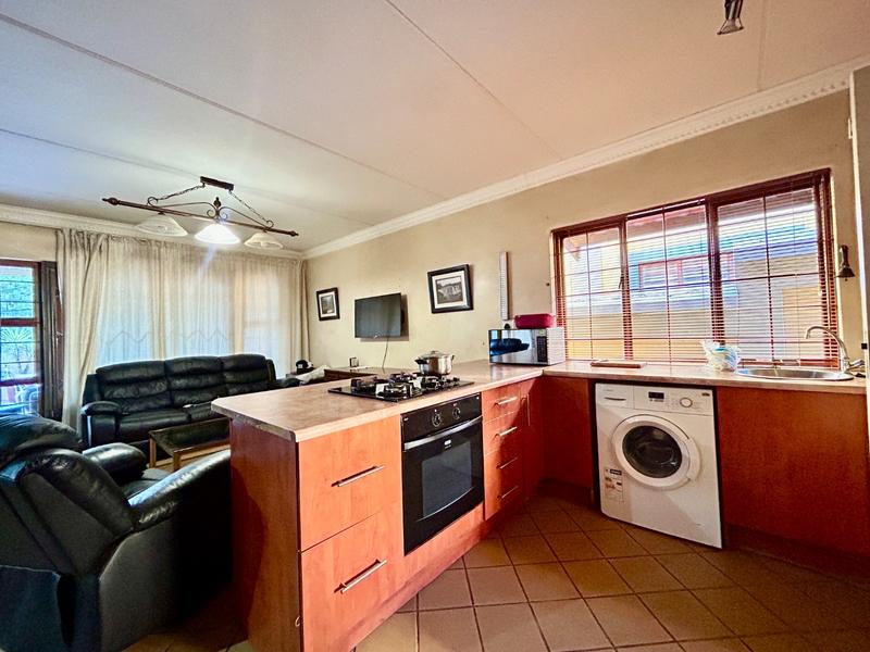 3 Bedroom Property for Sale in Heatherview Gauteng