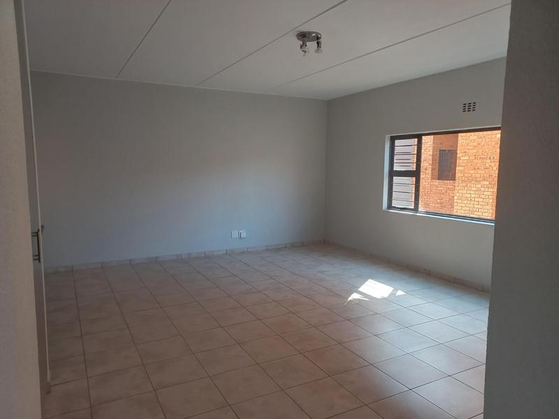 2 Bedroom Property for Sale in Ravenswood Gauteng