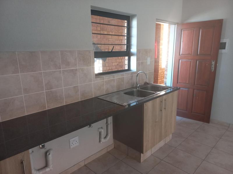 2 Bedroom Property for Sale in Ravenswood Gauteng