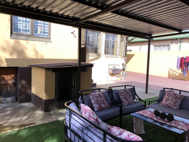 6 Bedroom Property for Sale in Kensington Gauteng