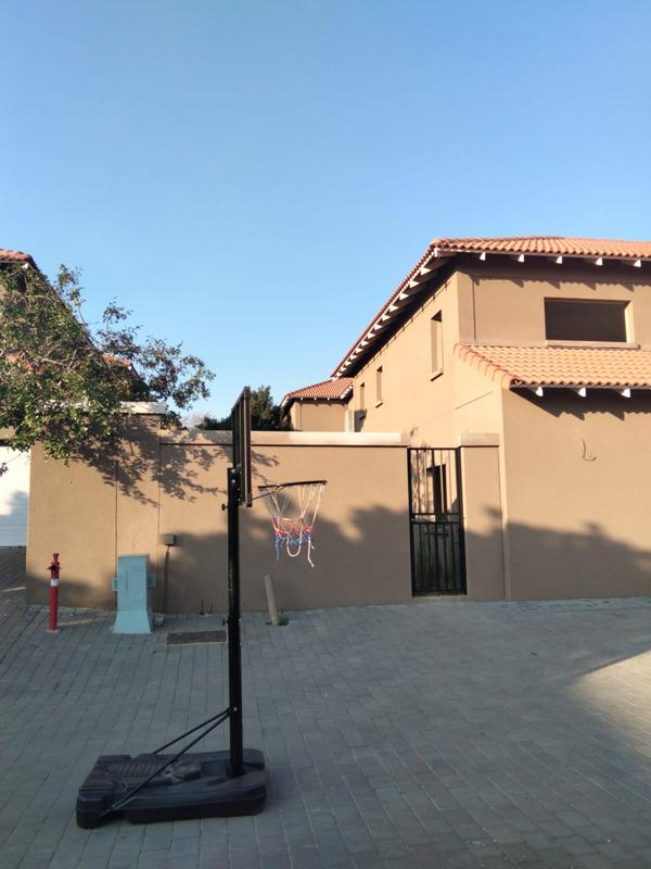 5 Bedroom Property for Sale in Fourways Gauteng