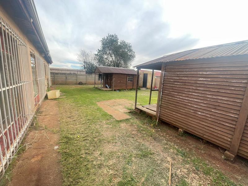 11 Bedroom Property for Sale in Westonaria Gauteng