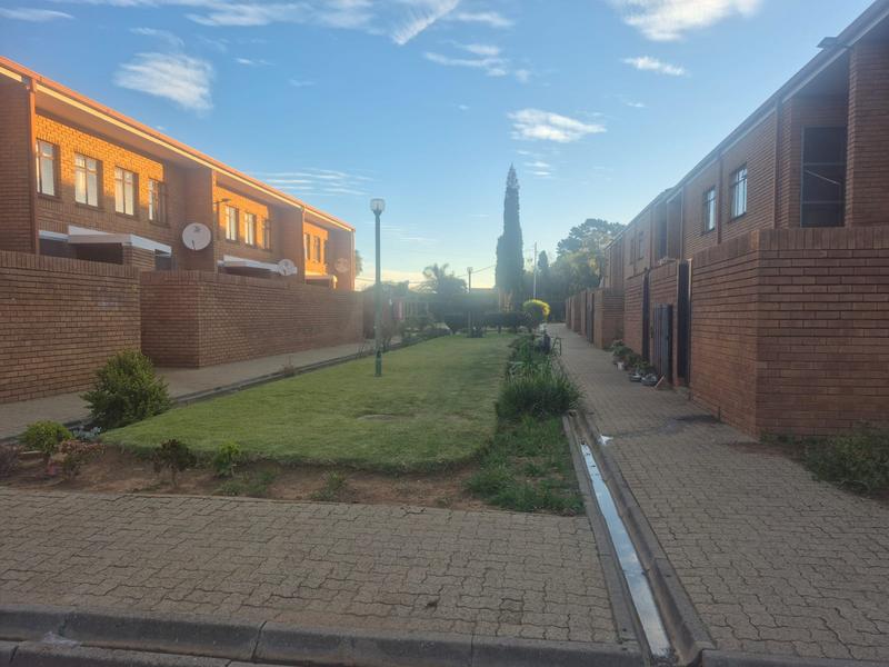4 Bedroom Property for Sale in Ennerdale Gauteng