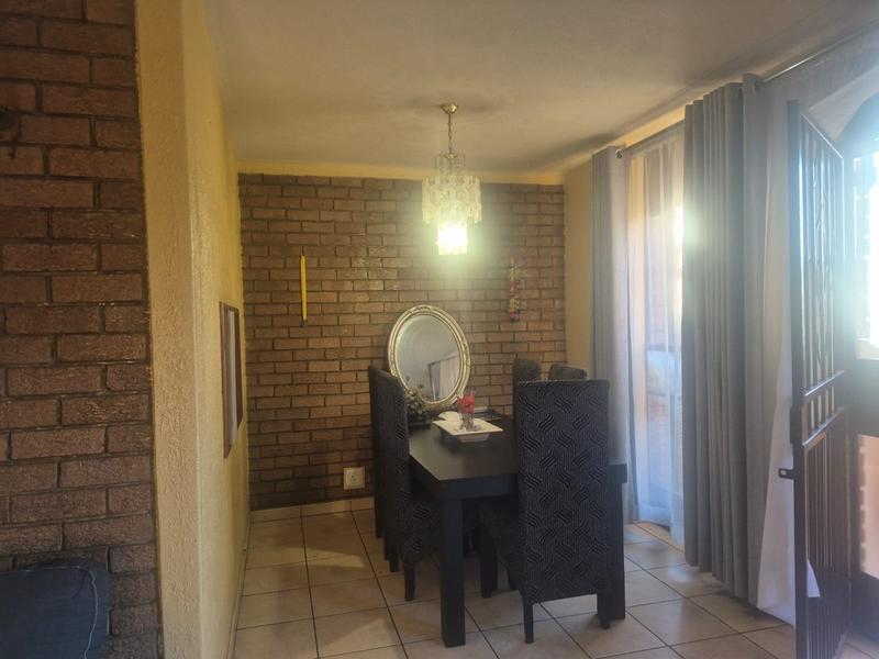 4 Bedroom Property for Sale in Ennerdale Gauteng