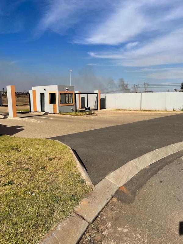 2 Bedroom Property for Sale in Protea Glen Gauteng