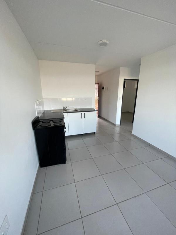 2 Bedroom Property for Sale in Protea Glen Gauteng