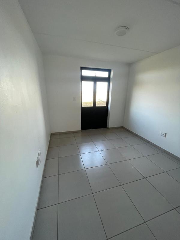 2 Bedroom Property for Sale in Protea Glen Gauteng