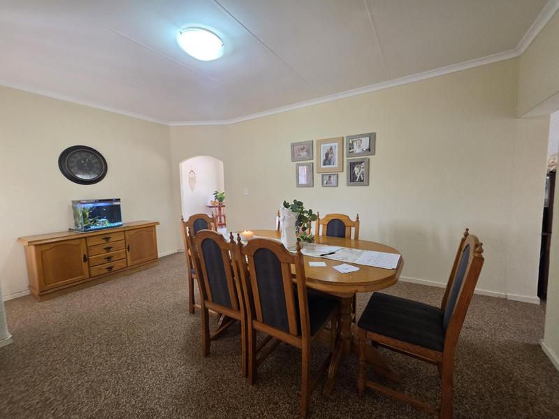 3 Bedroom Property for Sale in Brackendowns Gauteng
