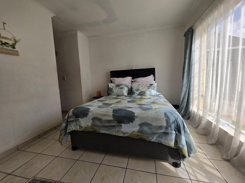 3 Bedroom Property for Sale in Brackendowns Gauteng