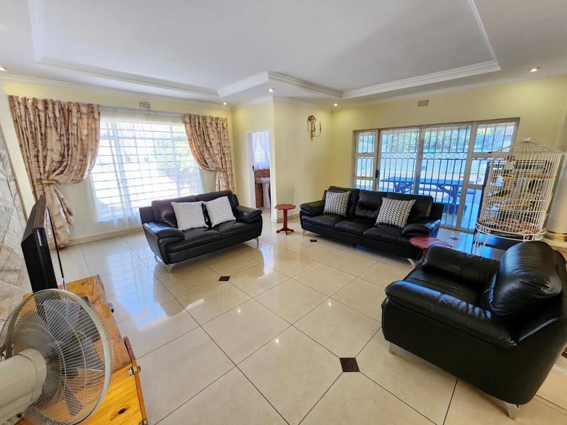 5 Bedroom Property for Sale in Brackenhurst Gauteng