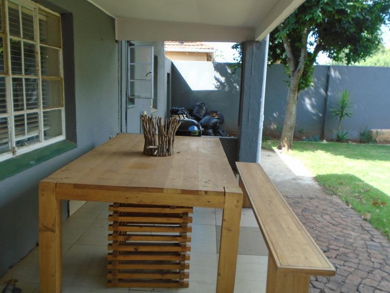 To Let 2 Bedroom Property for Rent in Westdene Gauteng