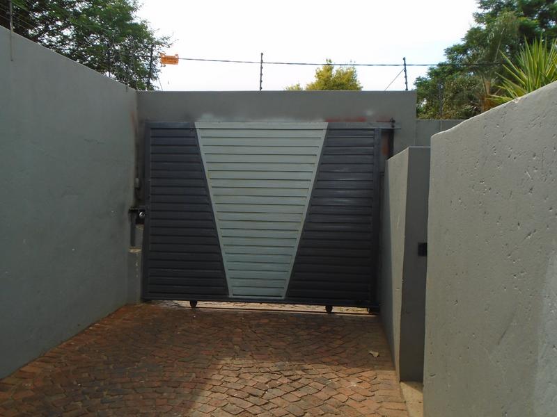 To Let 2 Bedroom Property for Rent in Westdene Gauteng