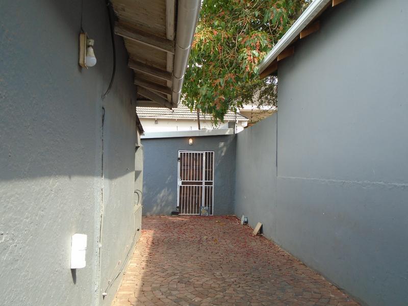To Let 2 Bedroom Property for Rent in Westdene Gauteng