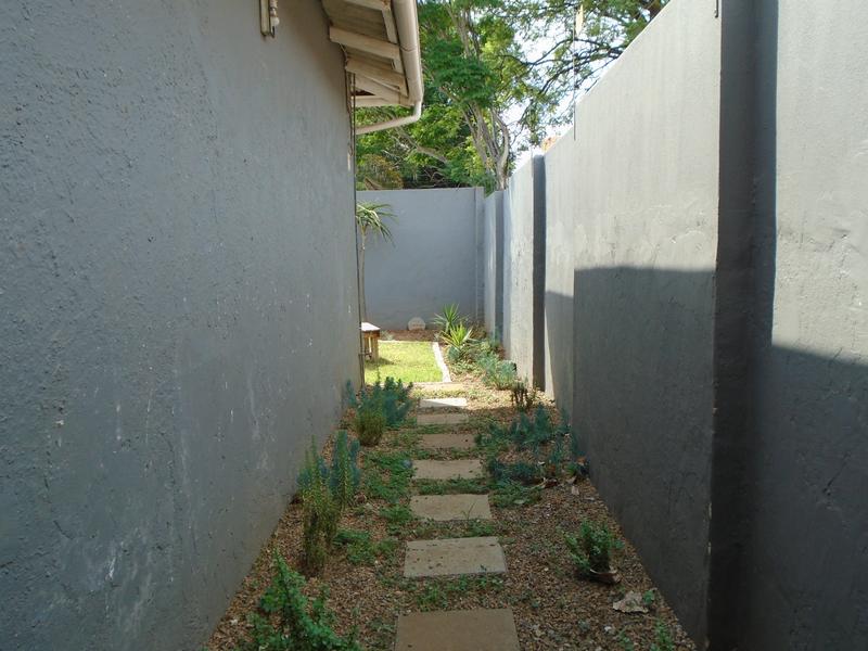 To Let 2 Bedroom Property for Rent in Westdene Gauteng