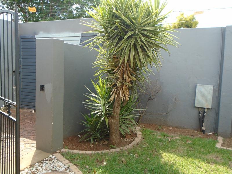 To Let 2 Bedroom Property for Rent in Westdene Gauteng