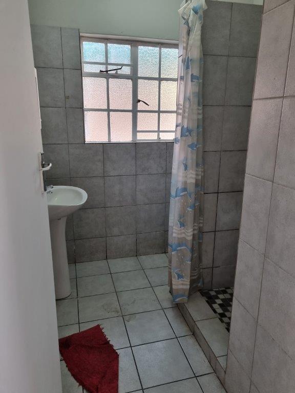 To Let 3 Bedroom Property for Rent in Petersfield Gauteng