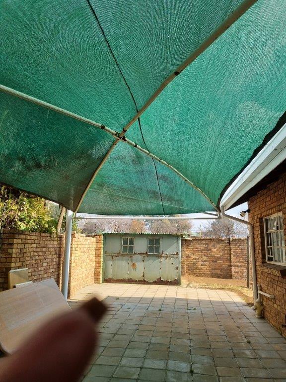 To Let 3 Bedroom Property for Rent in Petersfield Gauteng