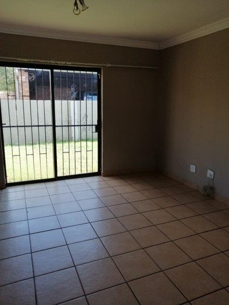 3 Bedroom Property for Sale in Denneoord Gauteng