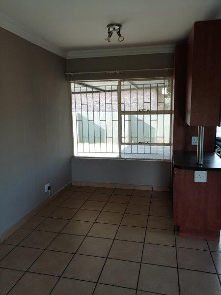 3 Bedroom Property for Sale in Denneoord Gauteng