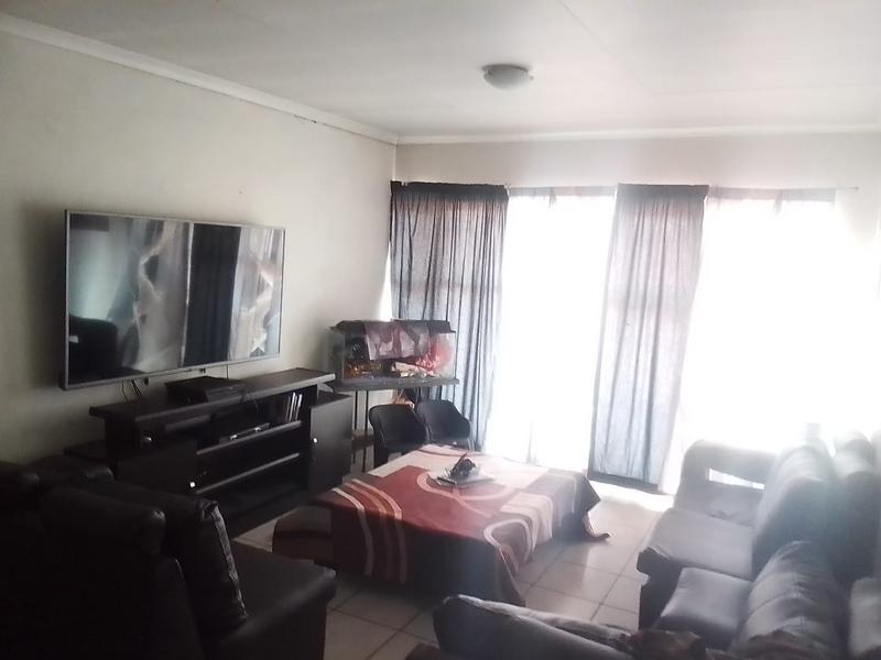 2 Bedroom Property for Sale in Casseldale Gauteng