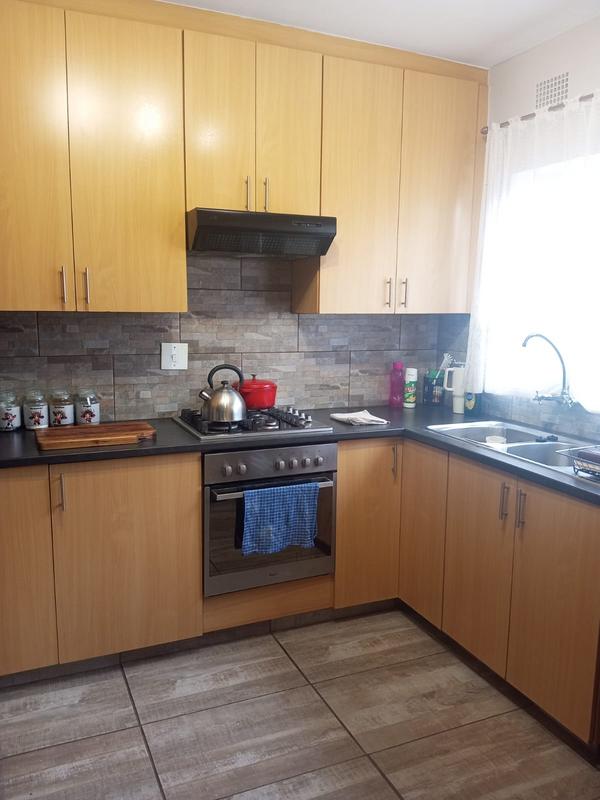 2 Bedroom Property for Sale in East Geduld Gauteng
