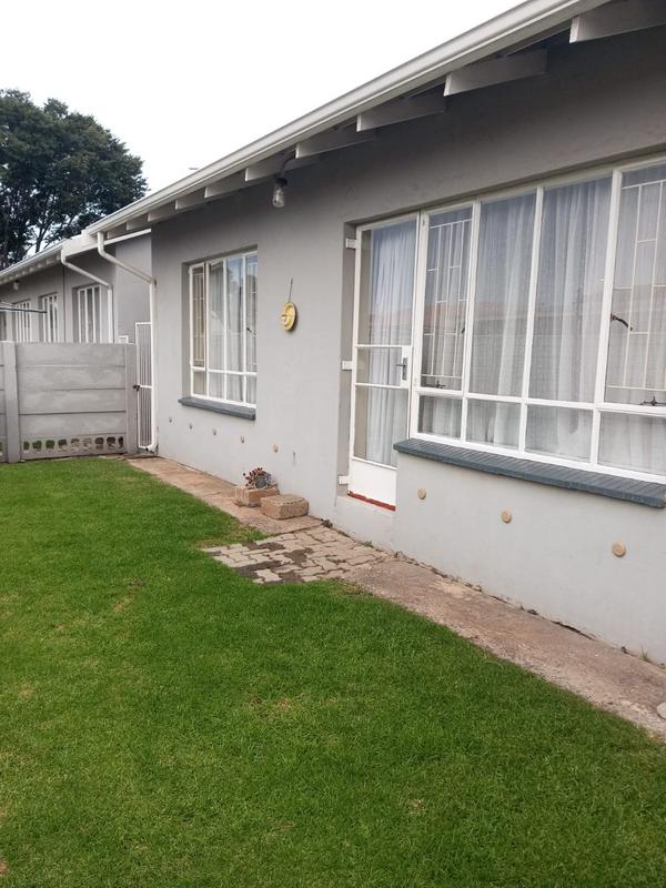 2 Bedroom Property for Sale in Petersfield Gauteng