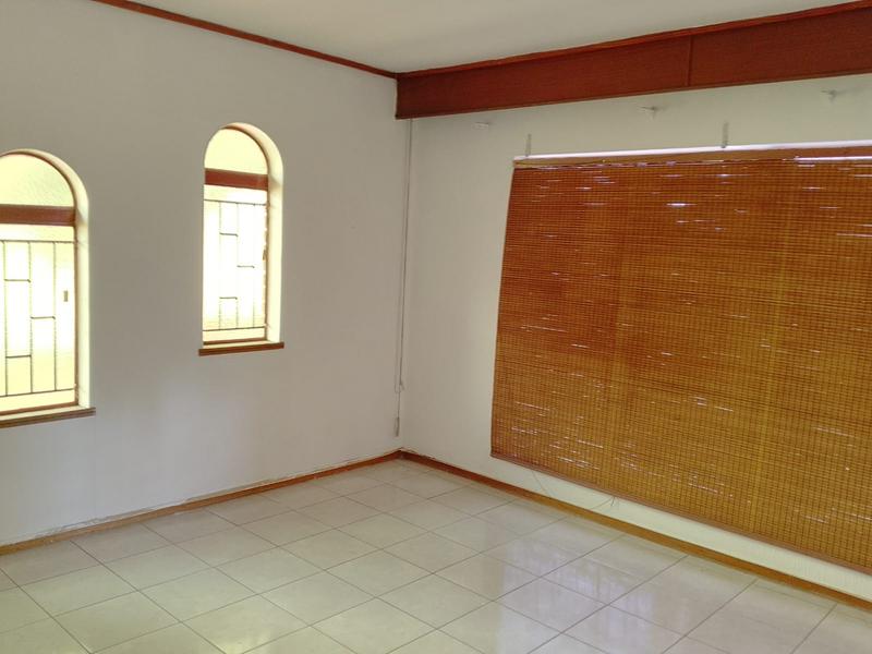5 Bedroom Property for Sale in Petersfield Gauteng