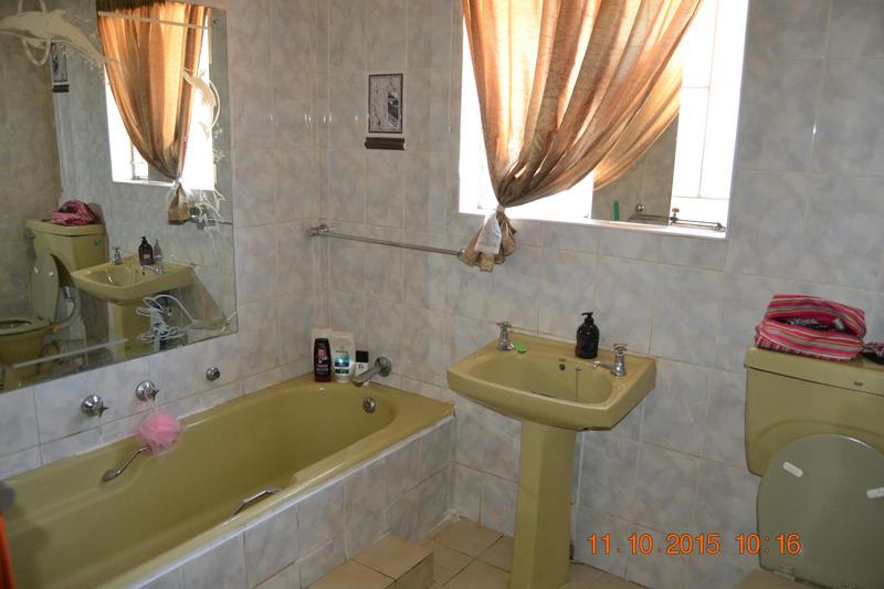 3 Bedroom Property for Sale in Petersfield Gauteng