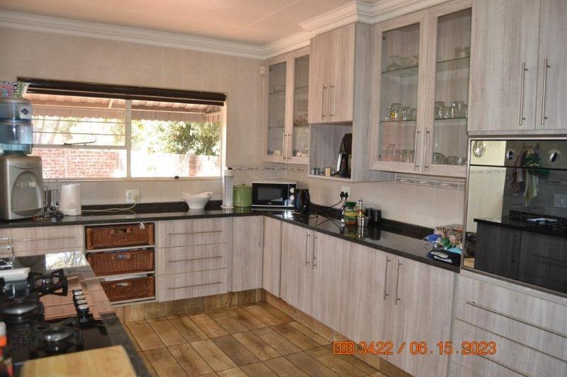 4 Bedroom Property for Sale in Selection Park Gauteng
