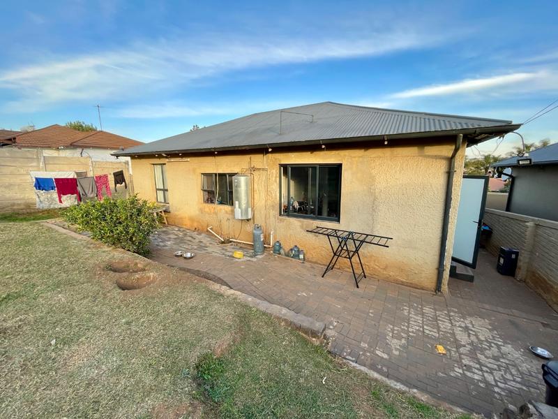 2 Bedroom Property for Sale in Krugersdorp North Gauteng
