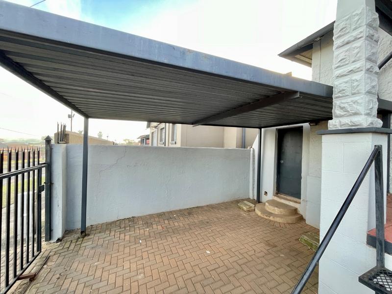 2 Bedroom Property for Sale in Krugersdorp North Gauteng