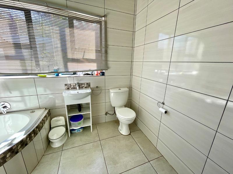 2 Bedroom Property for Sale in Krugersdorp North Gauteng