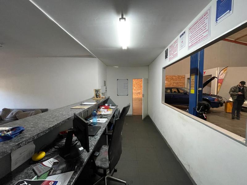 To Let Commercial Property for Rent in Hennopspark Gauteng