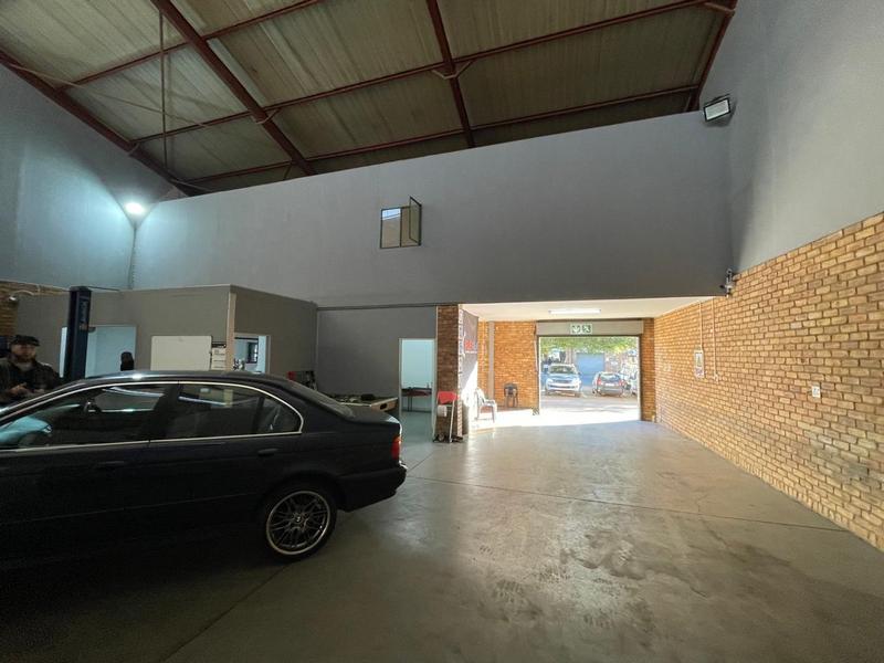 To Let Commercial Property for Rent in Hennopspark Gauteng